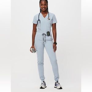 XXS FIGS Zamora bottoms in dusty blue